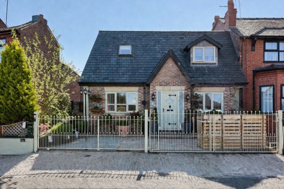 Wynard Avenue, Wigan